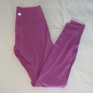 Wunder Under Magenta Glow